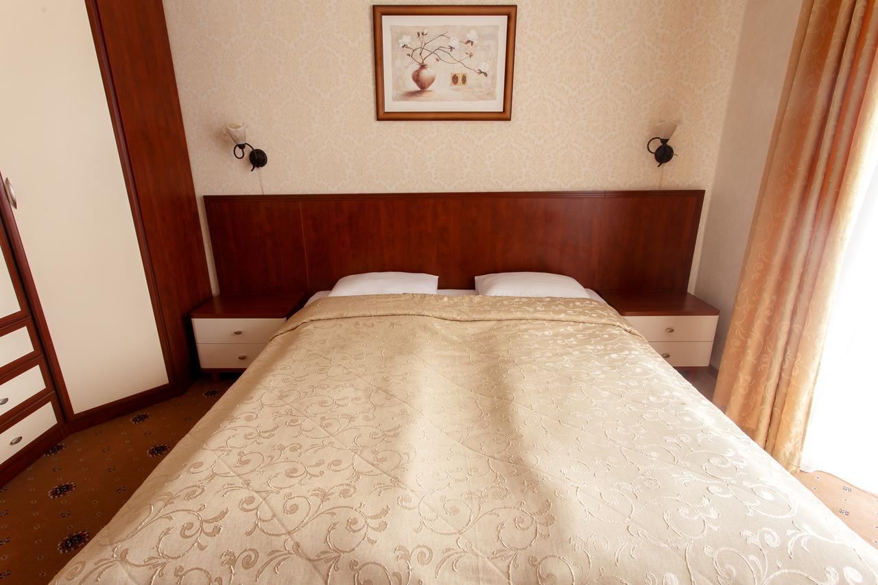 Pansionat Paradiz Hotel Поляна Екстериор снимка