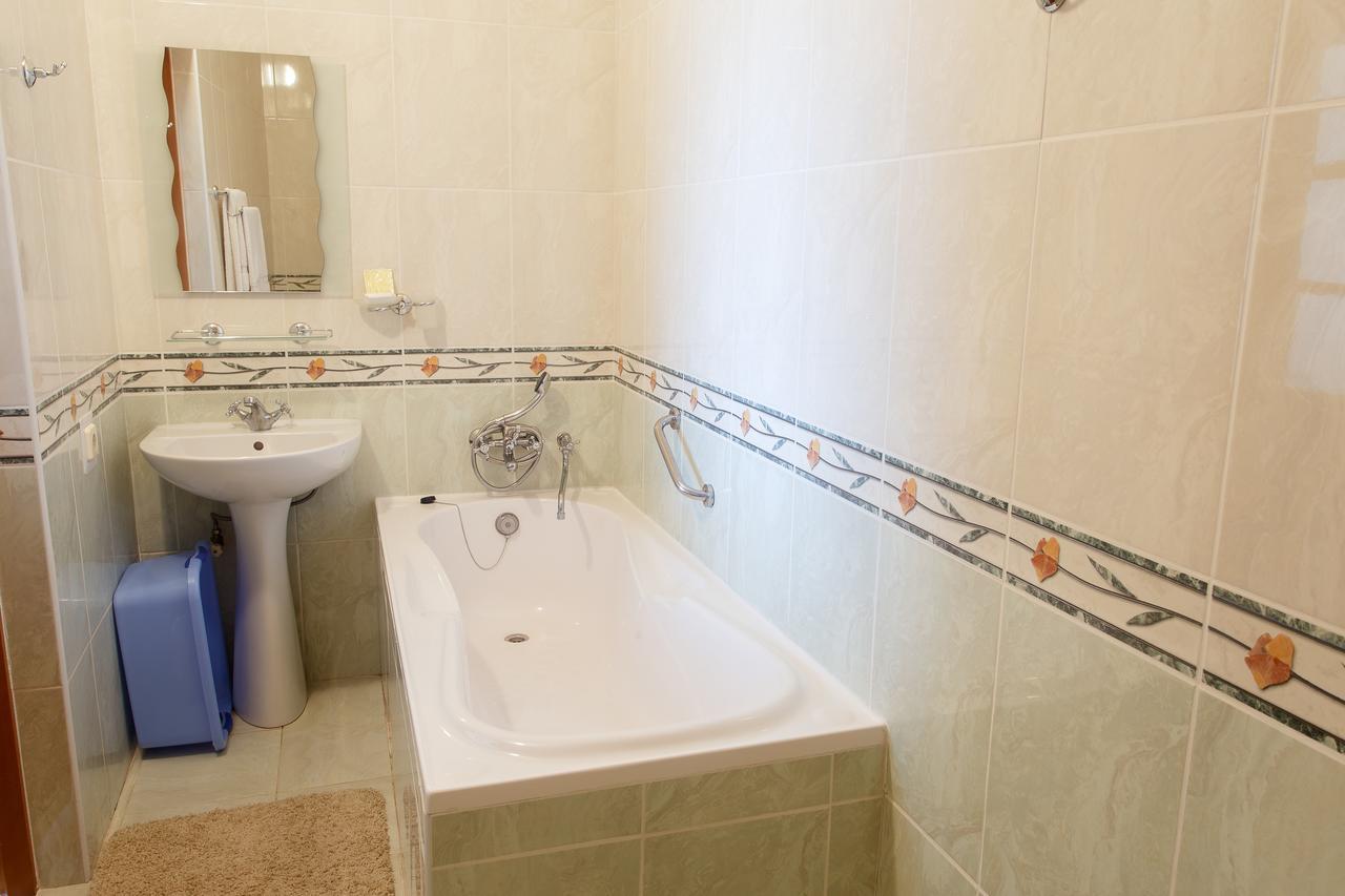Pansionat Paradiz Hotel Поляна Екстериор снимка