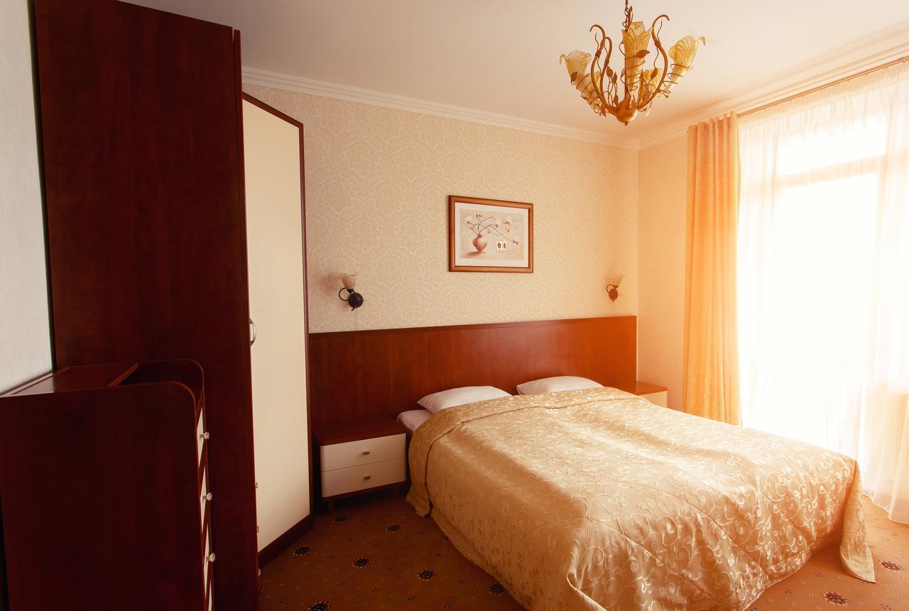 Pansionat Paradiz Hotel Поляна Екстериор снимка